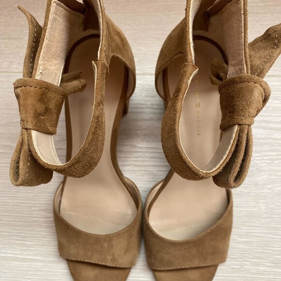 Tommy Hilfiger Suede Block Heels - Picture 4 of 12